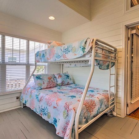 Cottage With Porch - 3 Min Walk To Bay St Louis Bay St. Louis Екстер'єр фото